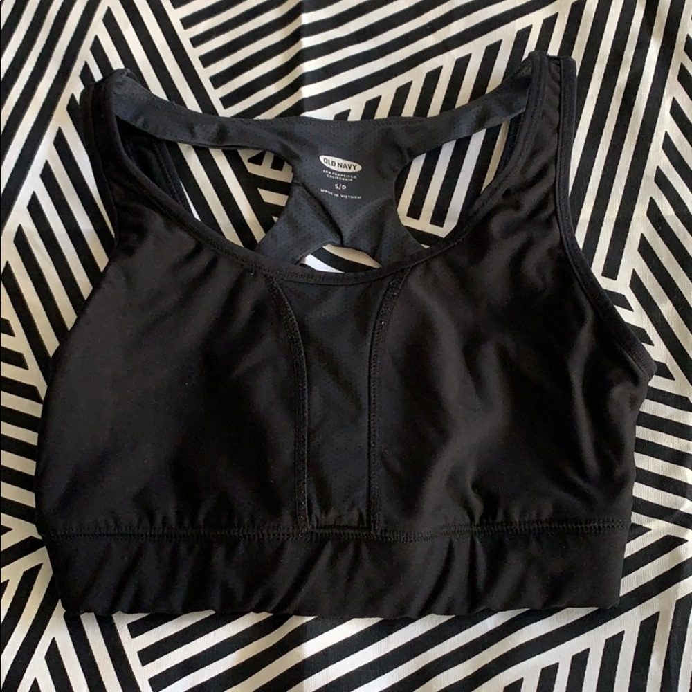 Old navy sport bra size small